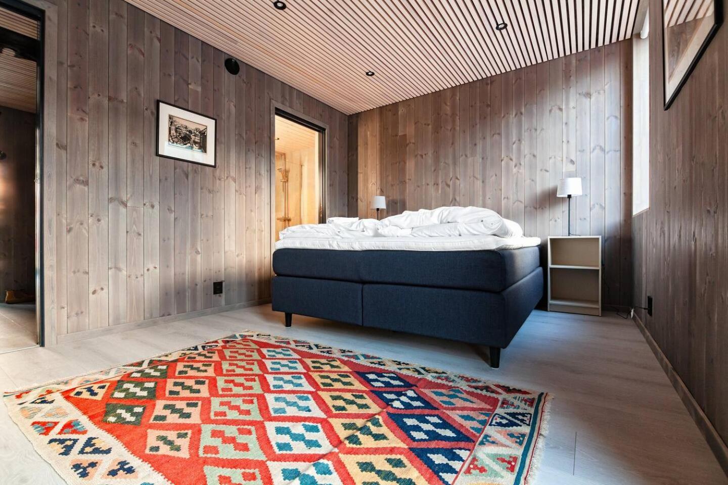 Stor Moderne Leilighet I Henningsvaer, 70 Kvm 外观 照片